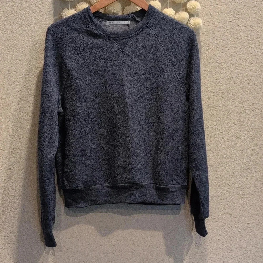 Boat HOUSE Apparel size L soft cuddly blue sweatshirt In Excellent Condition
